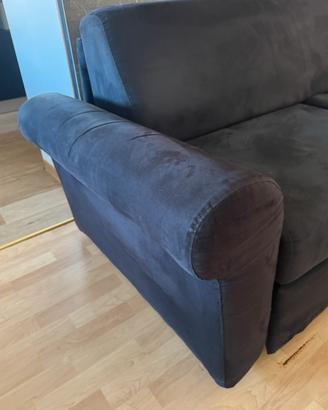 Divano letto antimacchia nero 1200 € no materasso