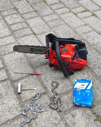 Motosega da riparare