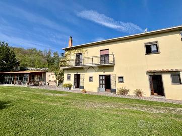 CASA INDIPENDENTE A BOMARZO