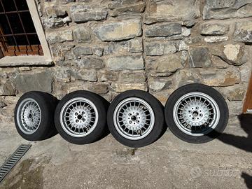 Cerchi in lega con gomme bmw /opel