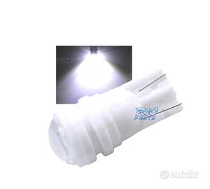 LAMPADA LED T10 CON LENTE DI INGRANDIMENTO