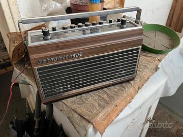 Radio vintage Schaub Lorenz anni 60 portatile