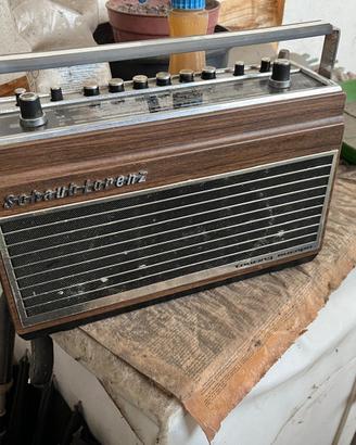 Radio vintage Schaub Lorenz anni 60 portatile