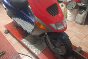 scooter Aprilia sr 50