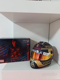 Casco Max Verstappen 1:2 2023 World Champion F1