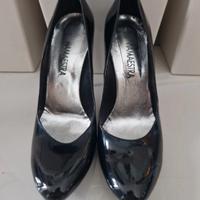 Décolleté donna in vernice nera punta arrotondata 