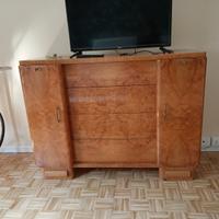 mobile in radica e bici/tavolino