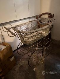carrozzina antica fine '800