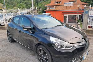 RENAULT Clio 1.2