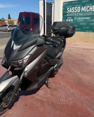 Yamaha X-Max 400