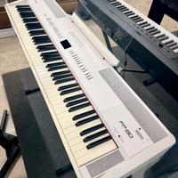 ROLAND FP-80 WHITE