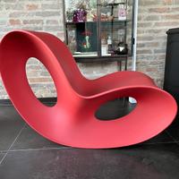 Poltrona a dondolo Voido Magis