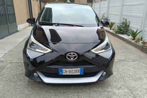 Toyota Aygo Connect 1.0 VVT-i 72 CV 5 porte x-play