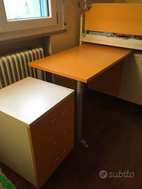 Letto singolo con scrivania