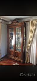 Vetrina antica in legno Pregiato