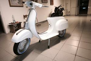 vespa 50 special  4 marce