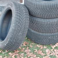 4 gomme invernali 225/55 R18