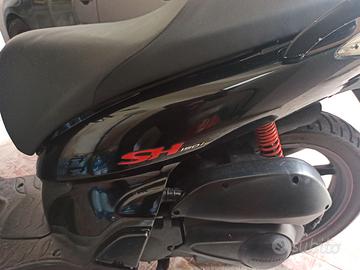 SH 150 Modello Sportivo