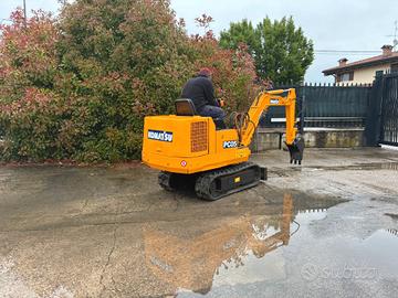 E297-ESCAVATOTRE KOMATSU PC 05