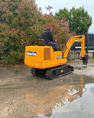 E297-ESCAVATOTRE KOMATSU PC 05