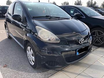 Toyota Aygo 1.0 12V VVT-i 5 porte Sol