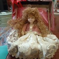 Bambola in Porcellana Marchio Capodimonte 