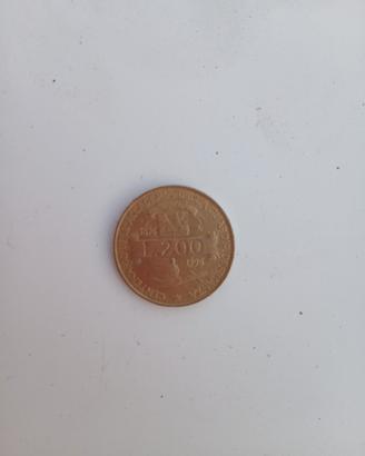 moneta antica  commemorativa italiana da 200 lire