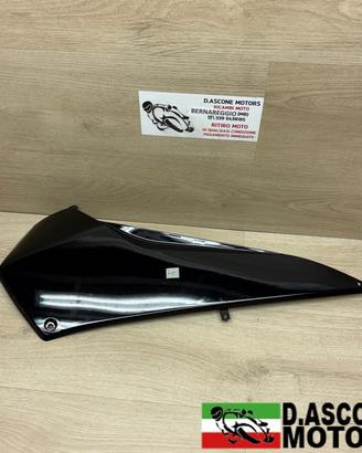 SOTTO PEDANA SX TMAX 2008 2011 NON PERFETTO