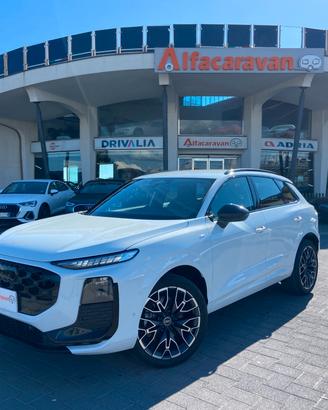 Audi Q3 2.0 tdi S line edition 150cv s-tronic KM 0