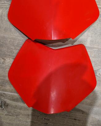 maschera v face rossa