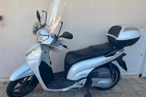 Scooter Honda SH300