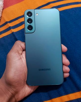 Samsung galaxy s22 Plus 