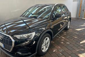 Audi Q3 35 TDI S tronic Business Advanced