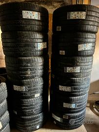 Stock Gomme Auto