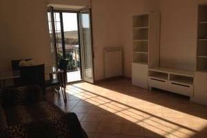 Bilocale luminoso arredato