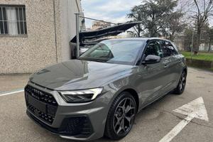 AUDI A1 SPB 30 TFSI S tronic Identity Black KM.0