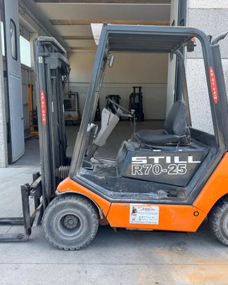 CARRELLO ELEVATORE MULETTO DIESEL STILL 25 QUINTAL