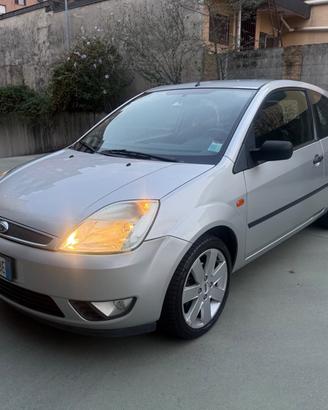 Ford Fiesta 1.2 16V 3p. Ghia