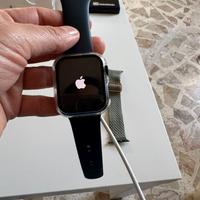 Apple Watch Series 4 – 44mm Space Gray – OVP + Sco