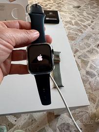 Apple Watch Series 4 – 44mm Space Gray – OVP + Sco