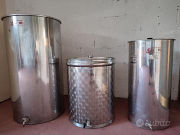 Botti in acciaio per vino