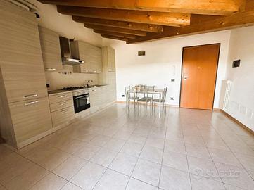 2 LOCALI A BAGNOLO SAN VITO