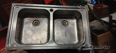 lavello in acciaio inox
