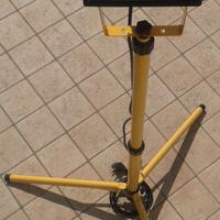 Faretto da esterno con piedistallo e plafoniera