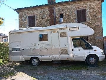 Camper Rimor su Ford