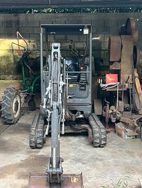 Mini escavatore volvo ec18