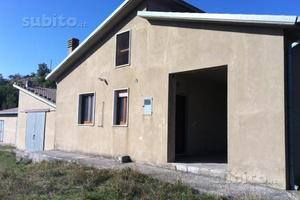 Abitazione + terreno