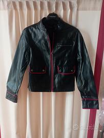 Giacca corta in ecopelle Sisley 