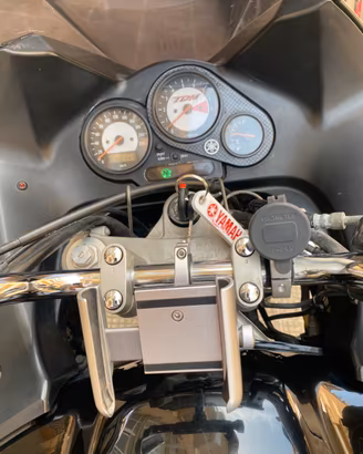 YAMAHA TDM 850 ( 4 TX )