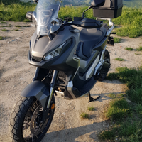 X-adv 750